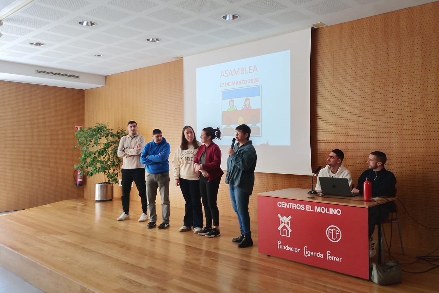 Ir a La Plataforma de Representantes de Plena inclusión Navarra visita Fundación Ciganda Ferrer